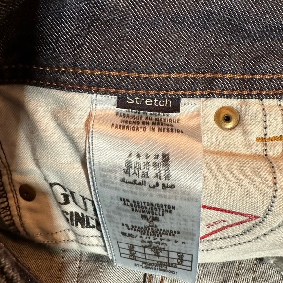 Guess Denim Shorts. Size 26. Like New! 2.5 inch inseam Women’s or Junior’s. - Picture 5 of 8